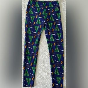 NWOT LuLaRoe Christmas Leggings. One Size 0-12
